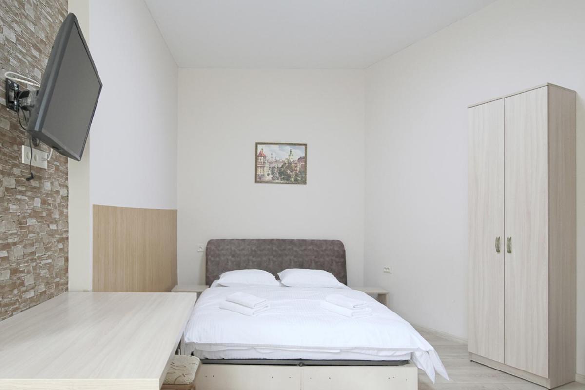 Buk Apartments On Doroshenka 25 Lviv Dış mekan fotoğraf