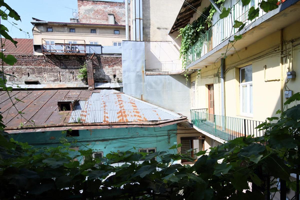 Buk Apartments On Doroshenka 25 Lviv Dış mekan fotoğraf